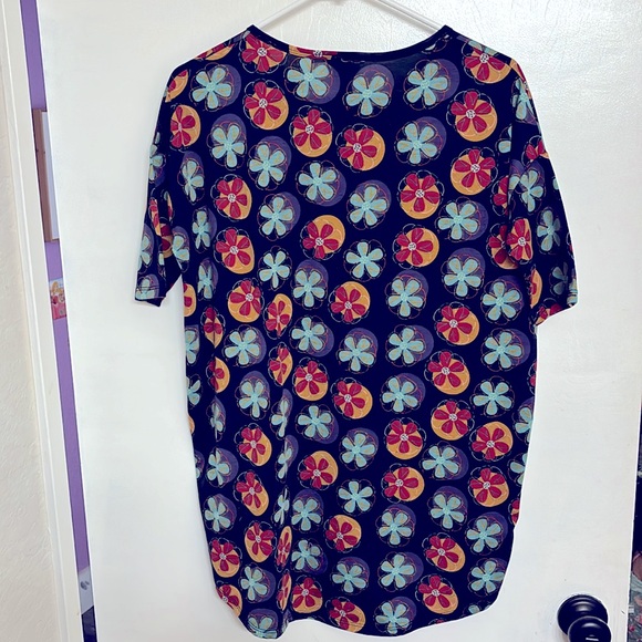 LulaRoe Irma Flower print - Picture 2 of 2